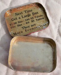 Vintage Tin „Natures Remedy Laxative Tablets“ – Empty Tin