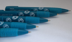 LIPITOR Pharmaceutical Promo Pens – Medium Weight Plastic – Lot of 5