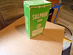 VINTAGE UNOPENED 1 LB. BOX OF SULPHUR CIRCA 1950’S