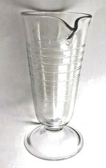 Vintage 1930/40’s FOOTED PHARMACY MEASURING BEAKER Size 5 1/4” Tall W/Pour Spout