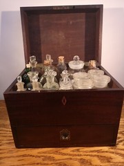 SUBSTANTIAL MAHOGANY EARLY VICTORIAN MAHOGANY APOTHECARY CHEST & CONTENTS c.1865