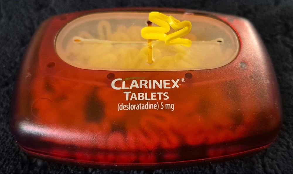 Clarinex Drug Rep Advertising Rubber Band Holder Vintage Medical Office Supplies