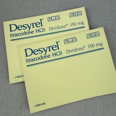 Trazodone Post-It Notes & Plastic Clips Vintage Drug Rep Swag Desyrel Dividose