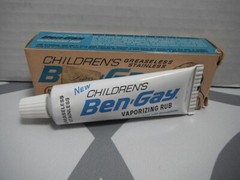 Vintage 1966 Children’s BEN-GAY VAPORIZING RUB in box Pfizer metal tube NOS 60s