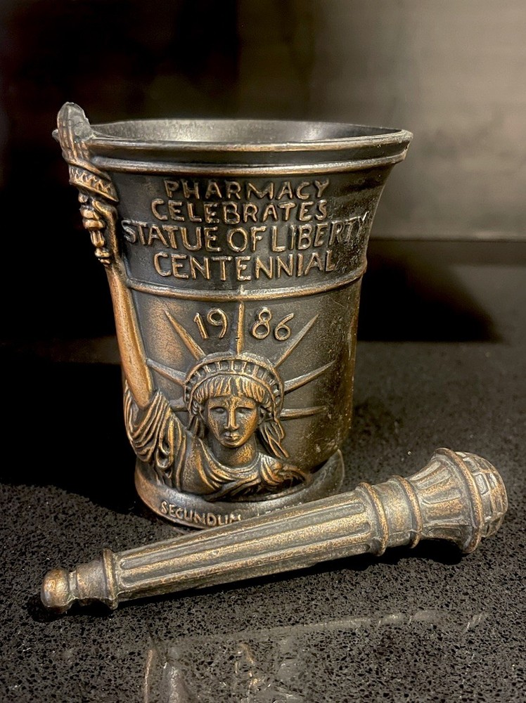 Pharmaceutical Apothecary Brass Mortar & Pestle Secundum Artem Statue Liberty
