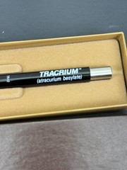 Tracrium Drug Rep Pharmaceutical Advertising Pen Parker w/ Case TR-12