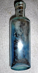 Medicine Pharmaceutical Bottle with Blue residue inside Vintage Dig Find 4 3/4″