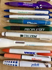 Lot Of 20 Vintage Pharmaceutical Drug Rep Pens
