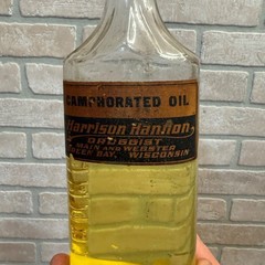 Vintage Apothecary Bottle „Camphorated Oil“ Harrison Hannon Green Bay Wis