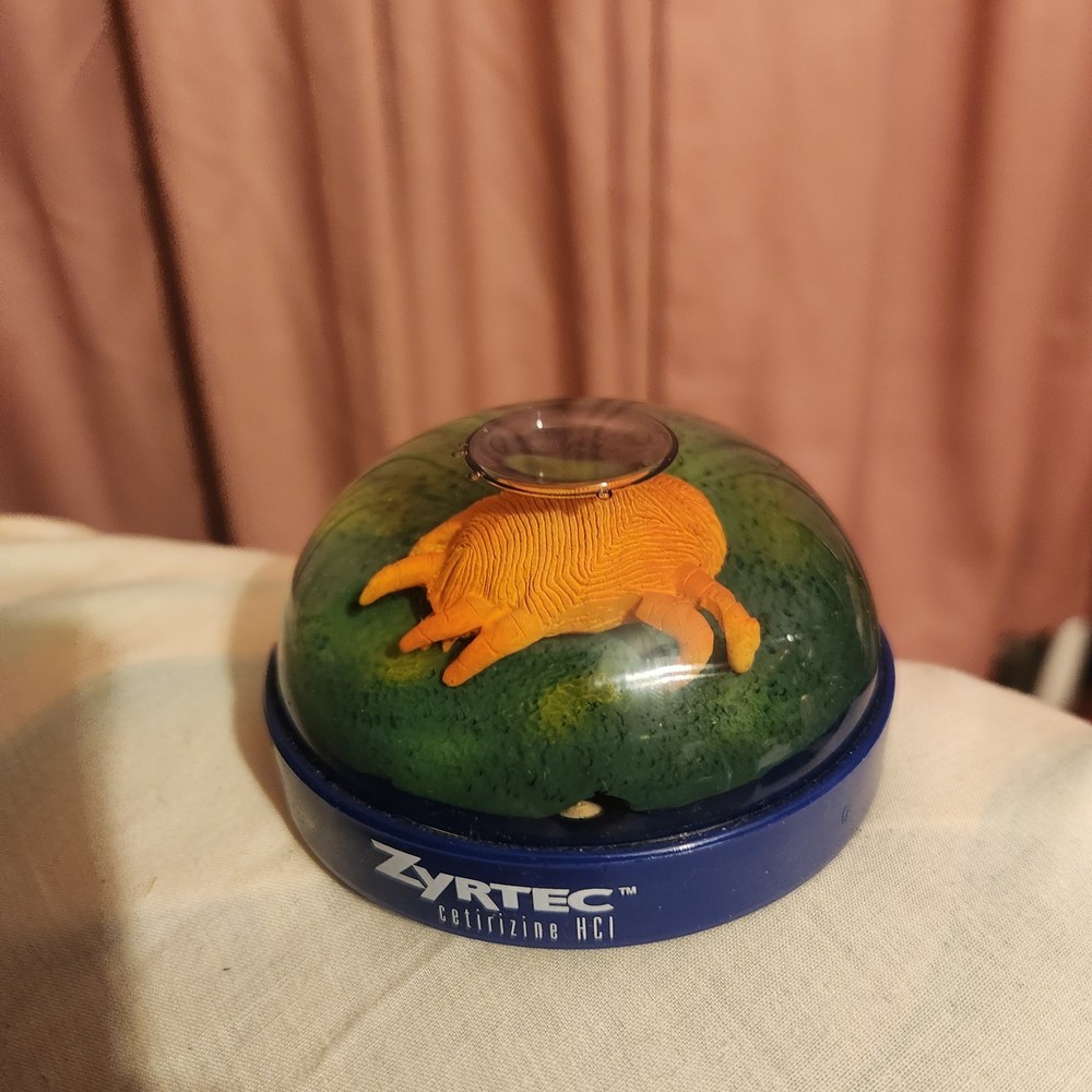 OFFER Zyrtec Pharmaceutical Drug Pharma Rep Dust Mite Water Snow Globe