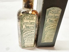 ANTIQUE ENGLISH SUGAR-COATED TABLETS BOTTLE & BOX MEDICAL PHARMACY CASCARA