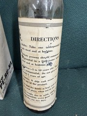**RARE**1950’s Pe-Ru-Na Iron Tonic Chicago Ill 8 5/8 “ CLEAR Medicine bottle**