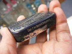 Antique Vtg Medical Pharmacy Drugs – Huhneraugen Lebewohl Corn Farewell Tin