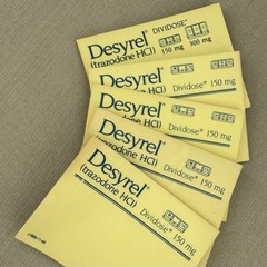 Trazodone Post-It Notes & Plastic Clips Vintage Drug Rep Swag Desyrel Dividose
