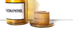 BENZONAPHTHOL., Vintage Glass Apothecary Pharmacy Amber Jar, 50 ml, Cap