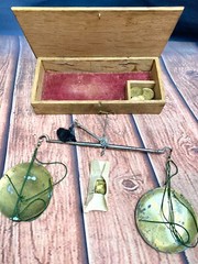 ANTIQUE 1850 APOTHECARY CABINET MEDICINE CHEST JARS *SNOW HILL LONDON* CONTENTS
