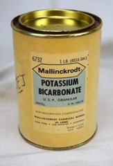 Vintage Empty 1 lb Container Mallinckrodt Potassium Bicarbonate