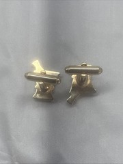 Vintage Gold Tone Morter and Pedestal Cuff Links.