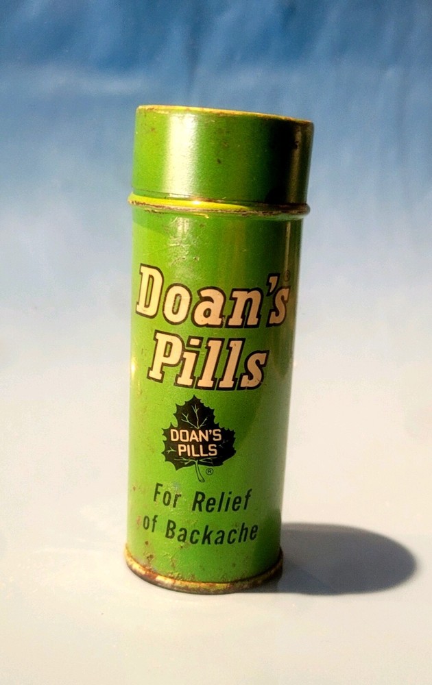 RARE 1960s DOAN’S PILLS medical tin VINTAGE PHARMACEUTICAL doctor med RX drugs
