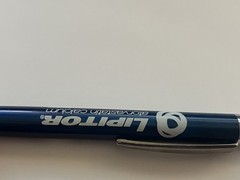 LIPITOR PHARMACEUTICAL DRUG REP PENS COLLECTIBLE heavy metal clear blue