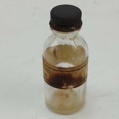 Laboratory Material Chemical Bottle Dimethylglyoxime Glass/Metal Vintage Used