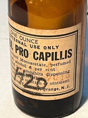 c1940s Euresol Pro Capillis Knoll Pharmaceutical Company Orange NJ Bottle