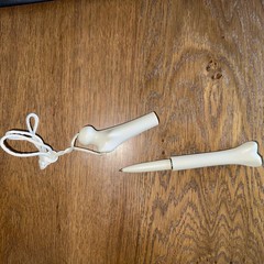 LOVENOX Pen Drug Rep Bone Shape Pharma Collectible Neck String Pre-2005