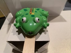 Tongue Depressor Holder Frog NEW Pediatrics Nose Light Up When Insert Depressor