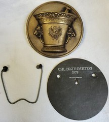 1978 Mortar & Pestle Chlor-Trimenton Pharmacy Wall Hanging Pharmaceutical Rep Ad