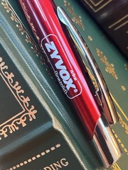 Very Rare Premium Red Metal Zyvox Pharmaceutical Drug Rep Pen. Writes