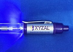 Xyzal Drug Rep Ink Pen w/ *LIGHT* Collectible Pharmaceutical Medical Advertising