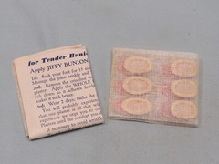 Vintage NOS Jiffy Deluxe Corn Pads, Original Box w/Contents