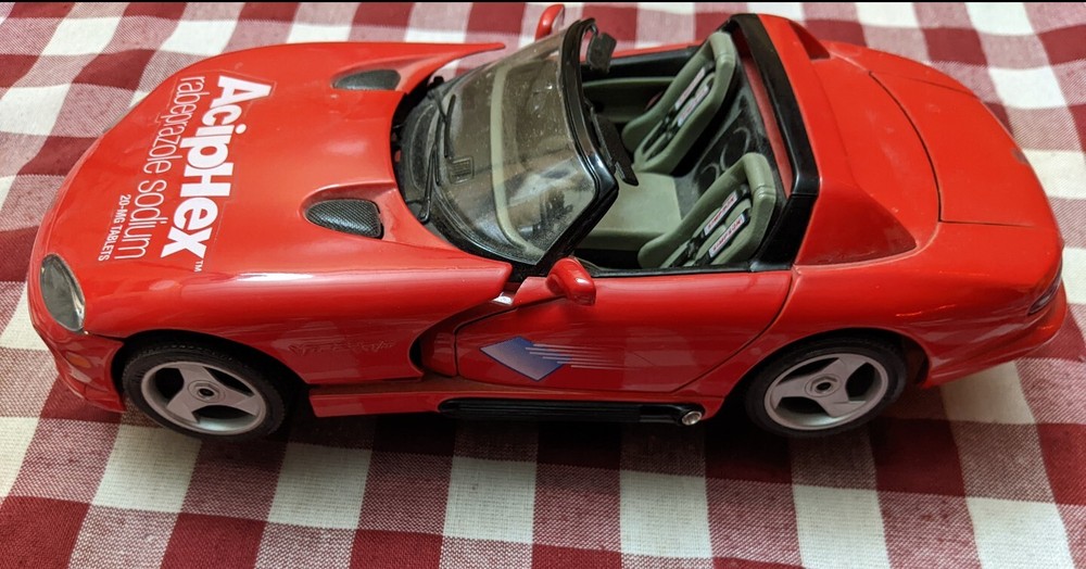 Dodge Viper RT/10 ACIPHEX USA Bburago 1:18 Die Cast Burago Pharma Advertising