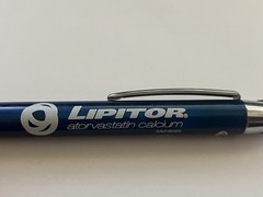 LIPITOR PHARMACEUTICAL DRUG REP PENS COLLECTIBLE heavy metal clear blue
