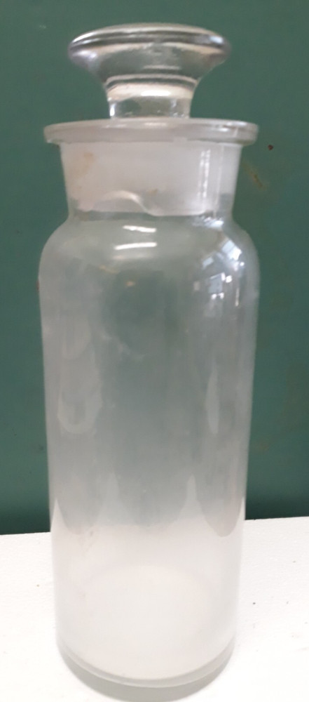 Vtg 1 Qyart Clear Glass 10″ Tall Apothecary Storage Container
