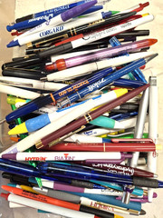 Lot Of 150 + PHARMACEUTICAL Drug Rep Advertising PENS Medical some RARE!
