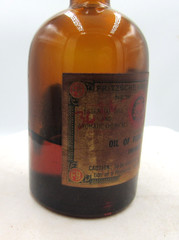 MM – 1940’s Fritzsche Bros NY Oil of Pennyroyal 4 1/2″ Amber Medicine bottle