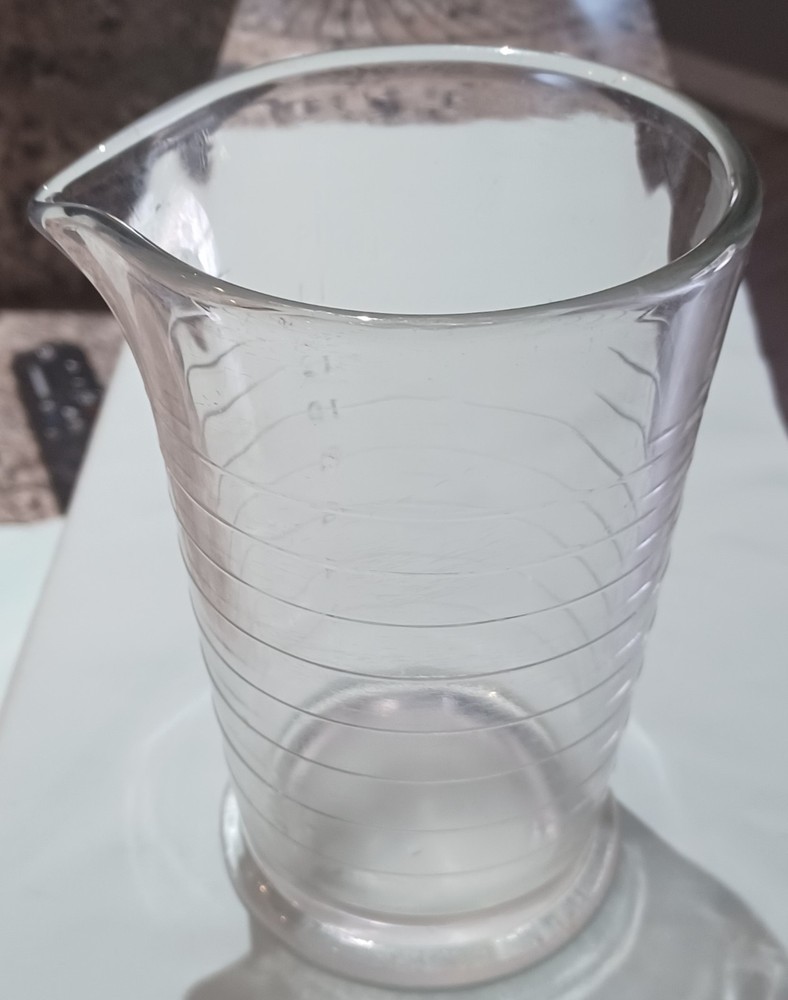 Vintage Apothecary Embossed Footed Measuring Heavy Glass Cup w/ Spout – 16 Oz.