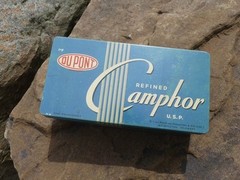Vintage DuPont Camphor Tin – Litho Medicine Container – Wilmington DE
