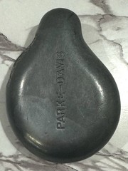 VINTAGE MEDICAL PHARMACEUTICAL PARKE-DAVIS FETAL PEWTER PAPERWEIGHT CA. 1950’s