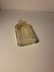 Vintage Glass – Sample Size Medicine Bottle