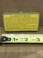 Vintage Pines Laxatives Tin / 36 tablets 25 cents! great colors & graphics. H14