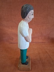 Pharmacist 12″ Wood Carved Statue With Mortar Pestle – RARE