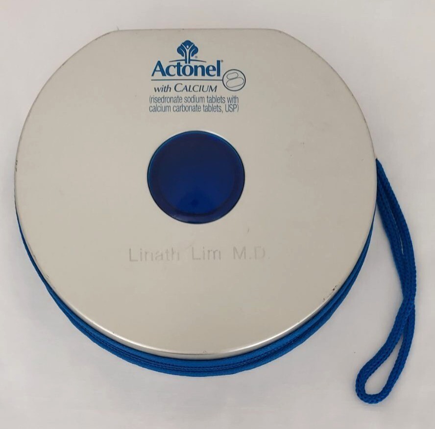 Actonel Drug Rep Advertising 10 Disc CD DVD Metal Portable Carrying Case Folder