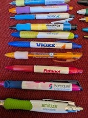 Lot of 30 Vintage Pharmaceutical Drug Rep Promotional Pens Cialis, Lipitor