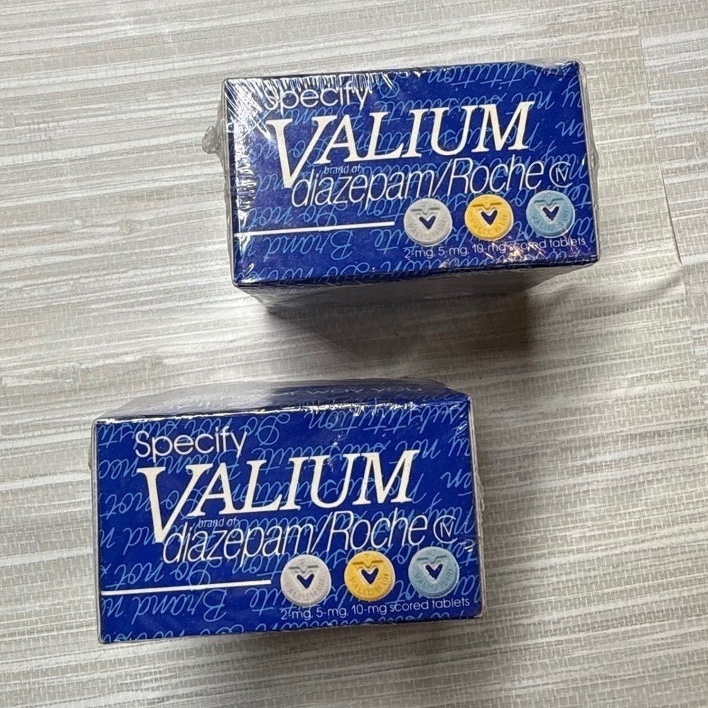Roche Vintage Pharmaceutical Advertising Memo Pads Sealed NOS Lot of 2