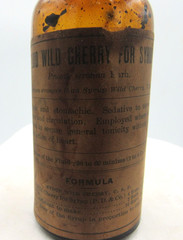 BW – 1900’s Parke, Davis & CO Wild Cherry Detroit Mich 4 3/4 “ Medicine bottle