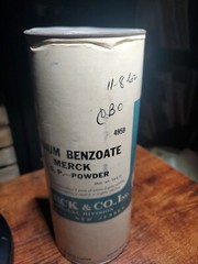 Vintage Merck & Co Sodium Benzoate Sealed Full 1lb Collectible Apothecary