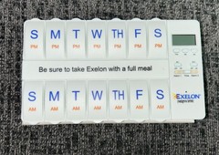 Exelon Drug Rep Pharmaceutical Promo 2 Week Plastic Pill Box New In Box