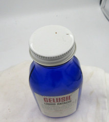 KH – 1950’s Gelusil Antacid Warner Chilcott Morris Plains 5 1/2″ Medicine bottle